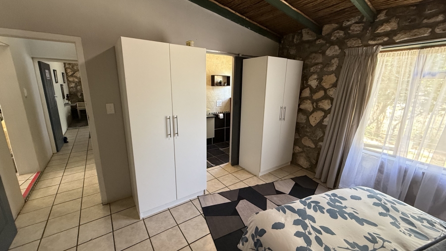 4 Bedroom Property for Sale in Stilbaai Oos Western Cape